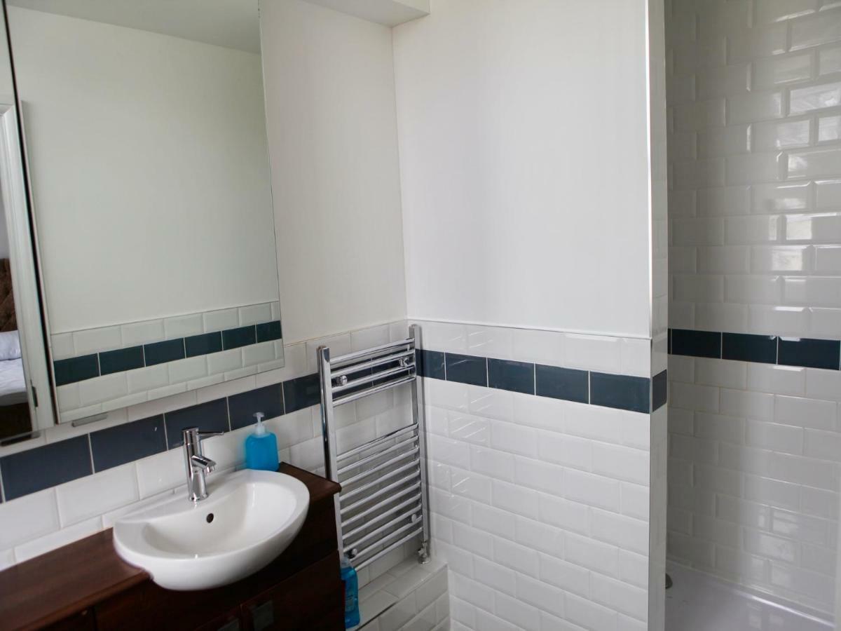 Cosy Room Near Westfield Stratford ロンドン エクステリア 写真