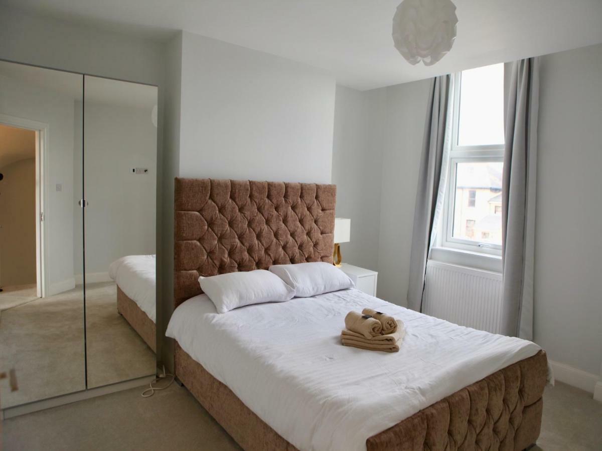 Cosy Room Near Westfield Stratford ロンドン エクステリア 写真